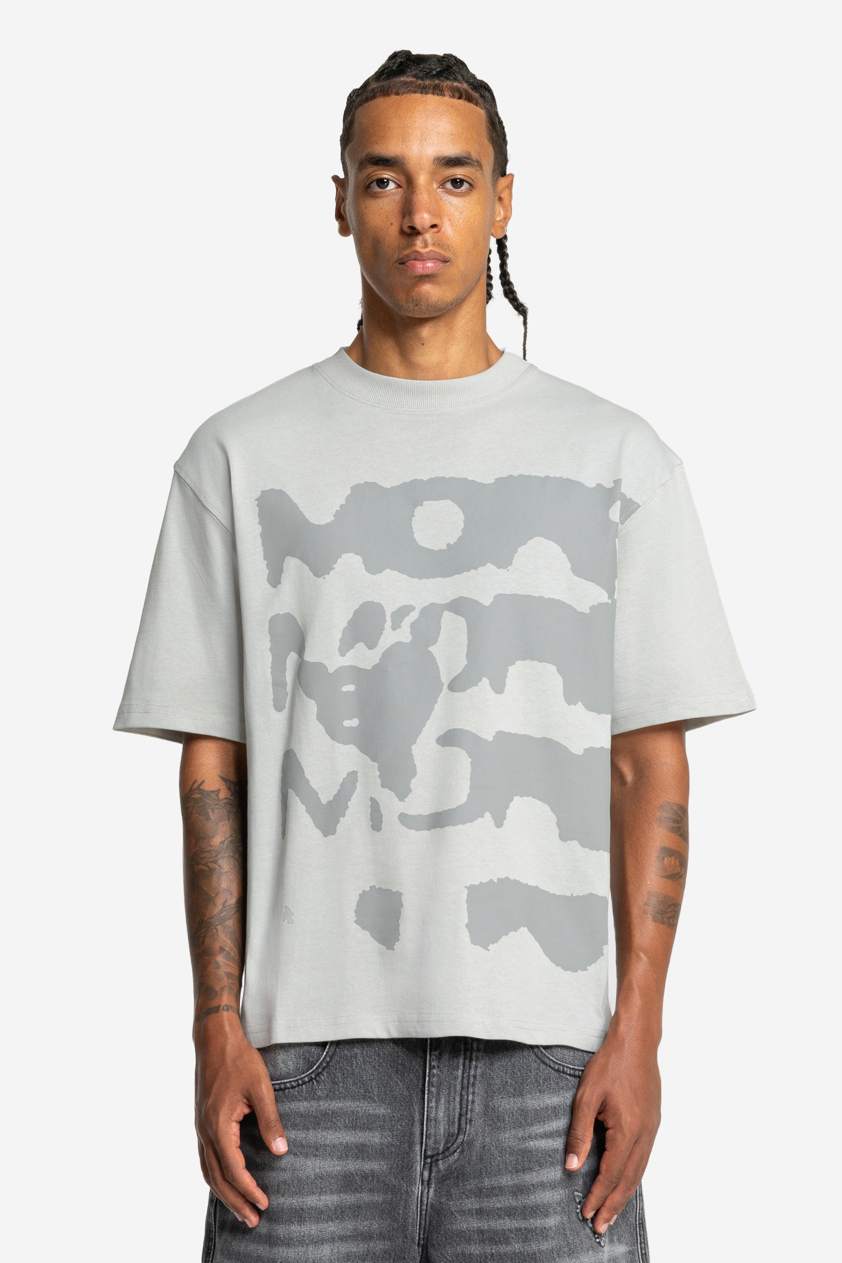 RADIANT CASH TEE LIGHT GREY