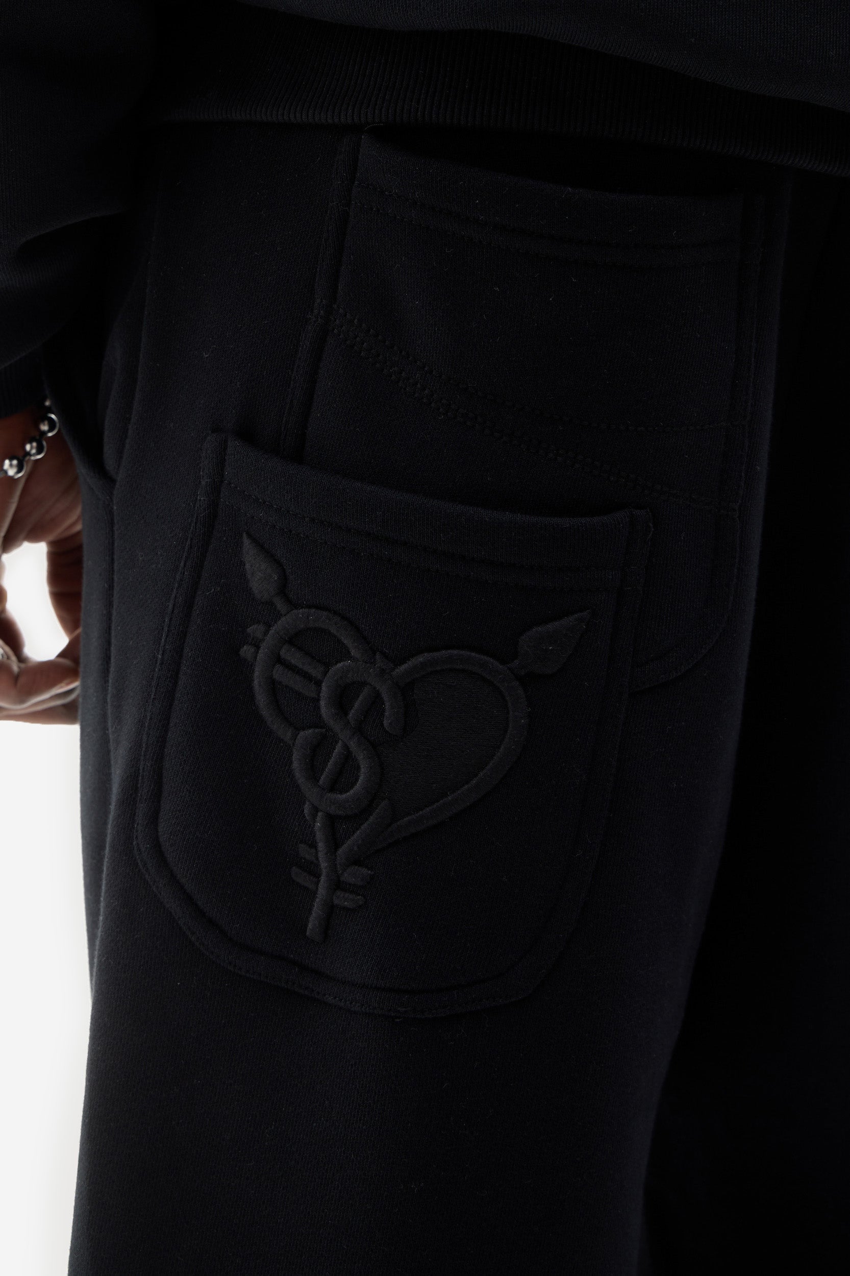 OPEN LEG JOGGER BLACK