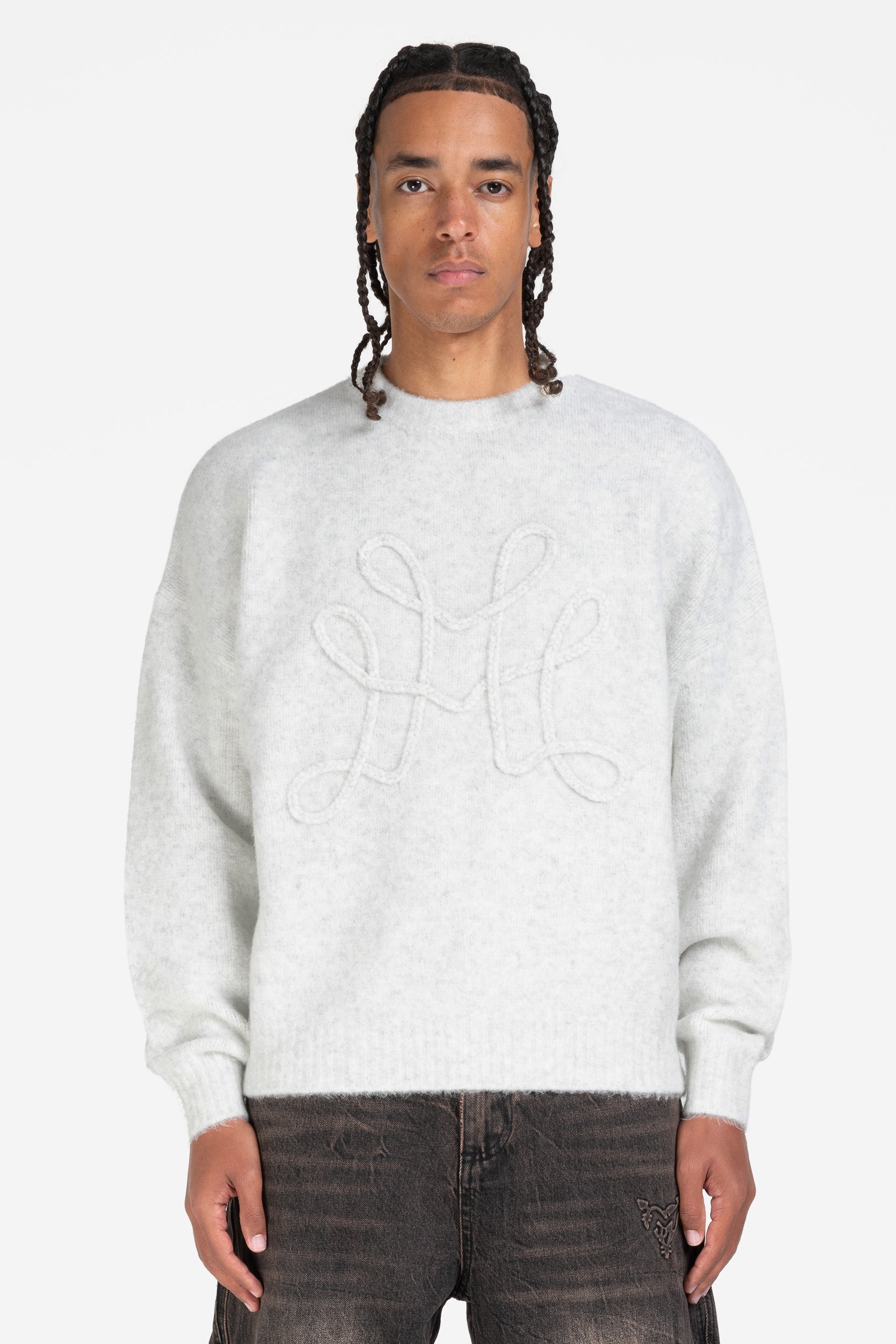 DA BIG M KNIT SWEATER GREY