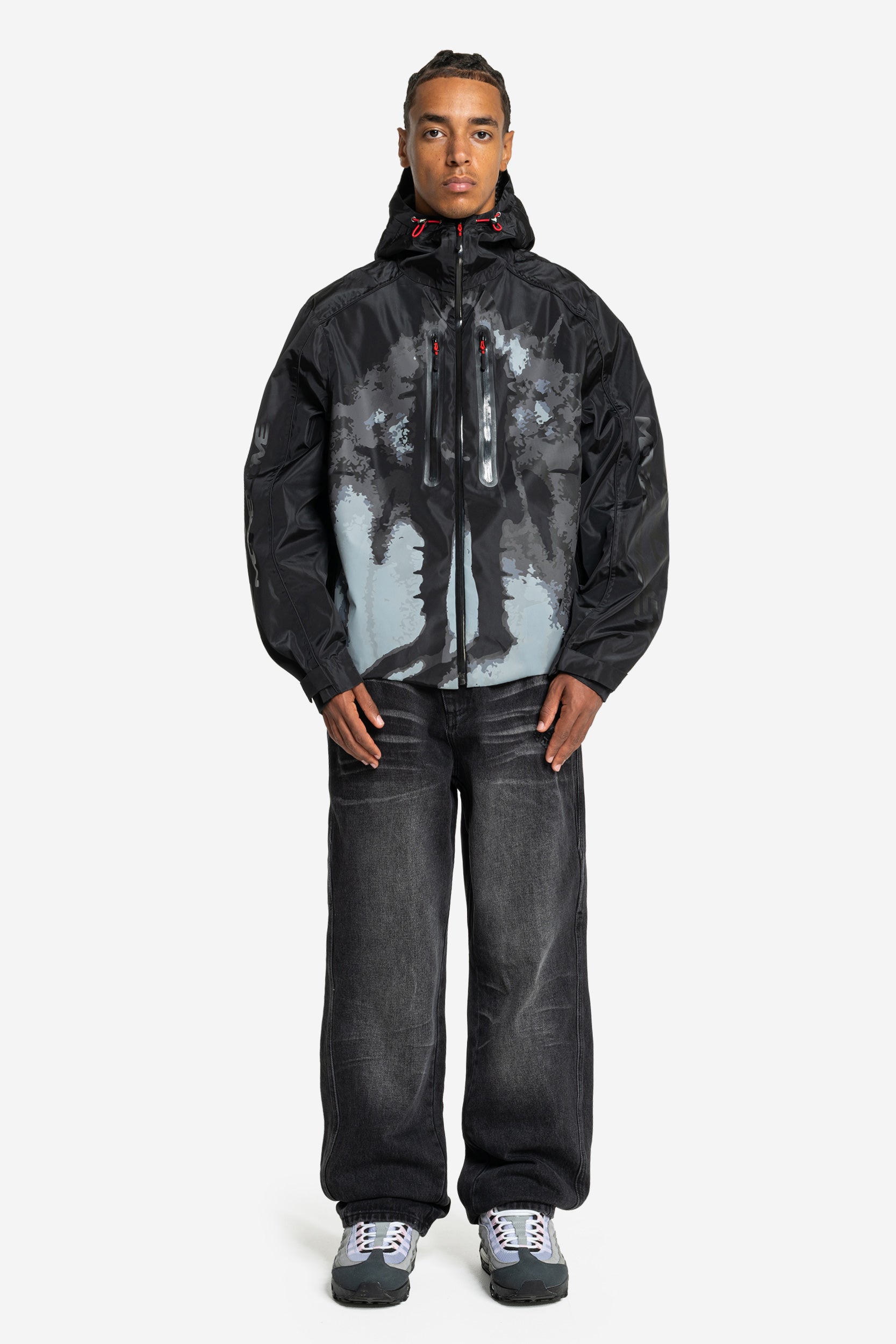 VILLAIN WINDBREAKER BLACK 