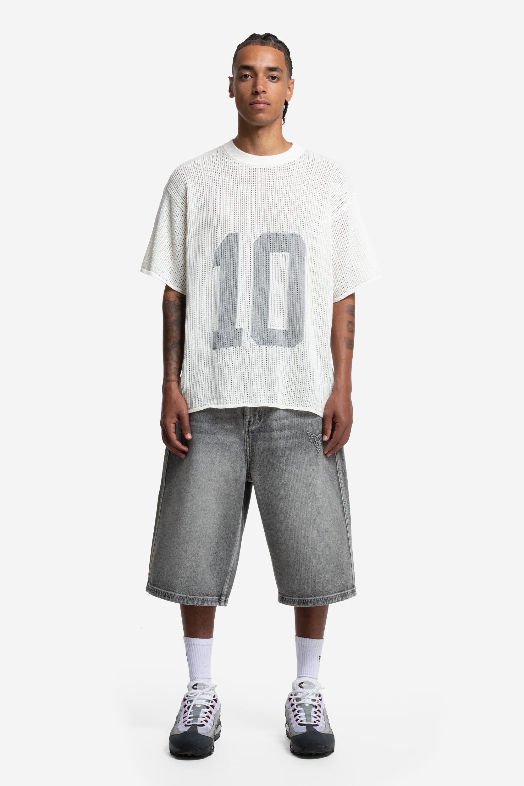 KNIT TEE JERSEY WHITE + DISTINCTIVE JORTS GREY