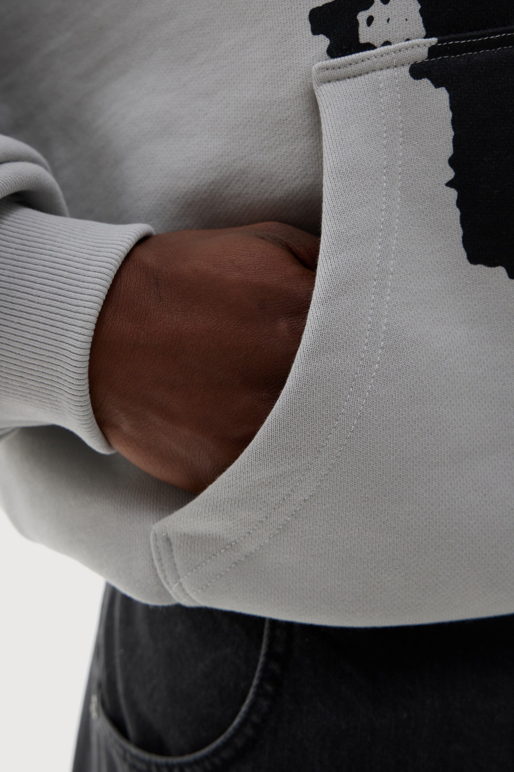 CONNECTIVITY HOODIE GREY