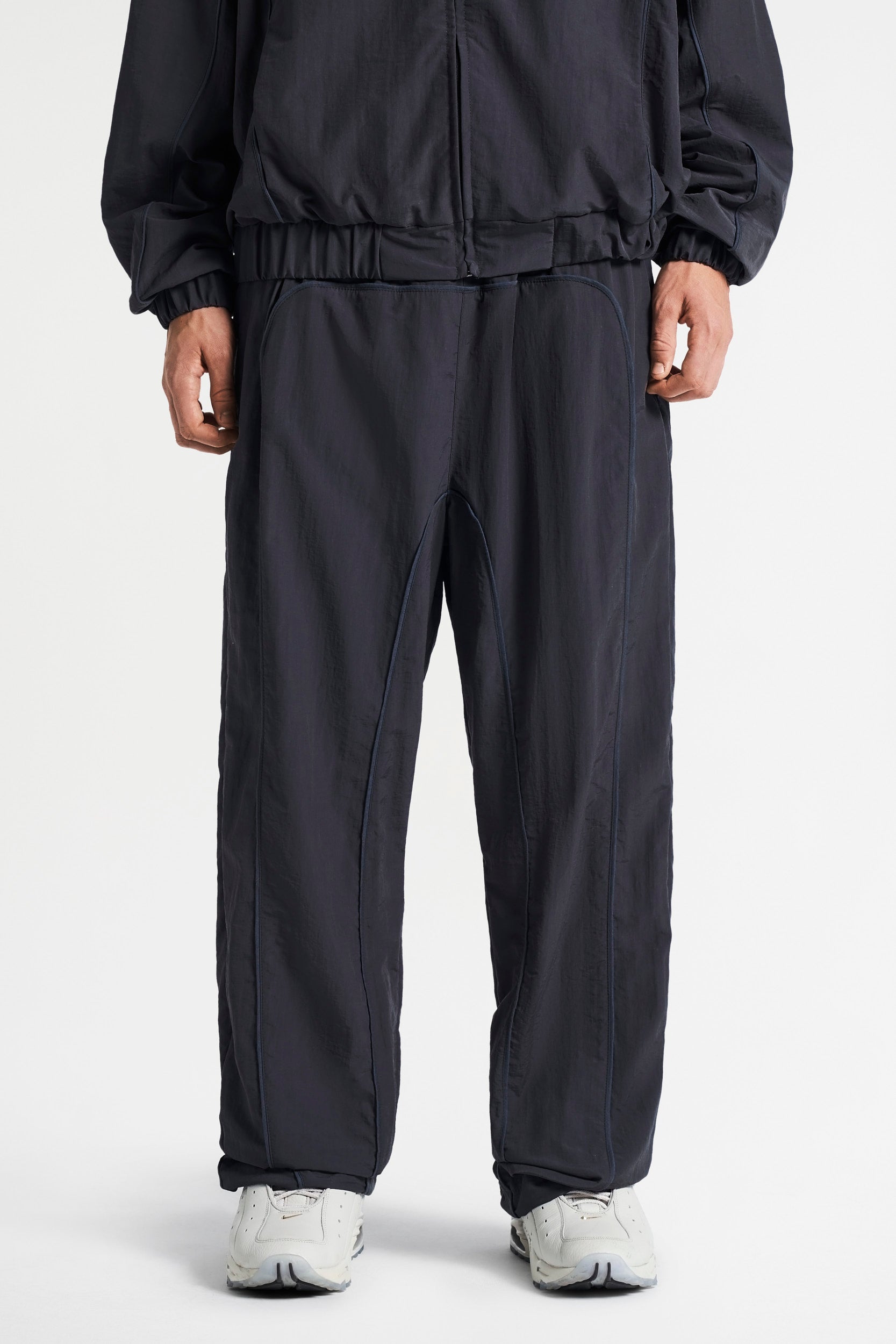 TRACK PANTS BLACK 