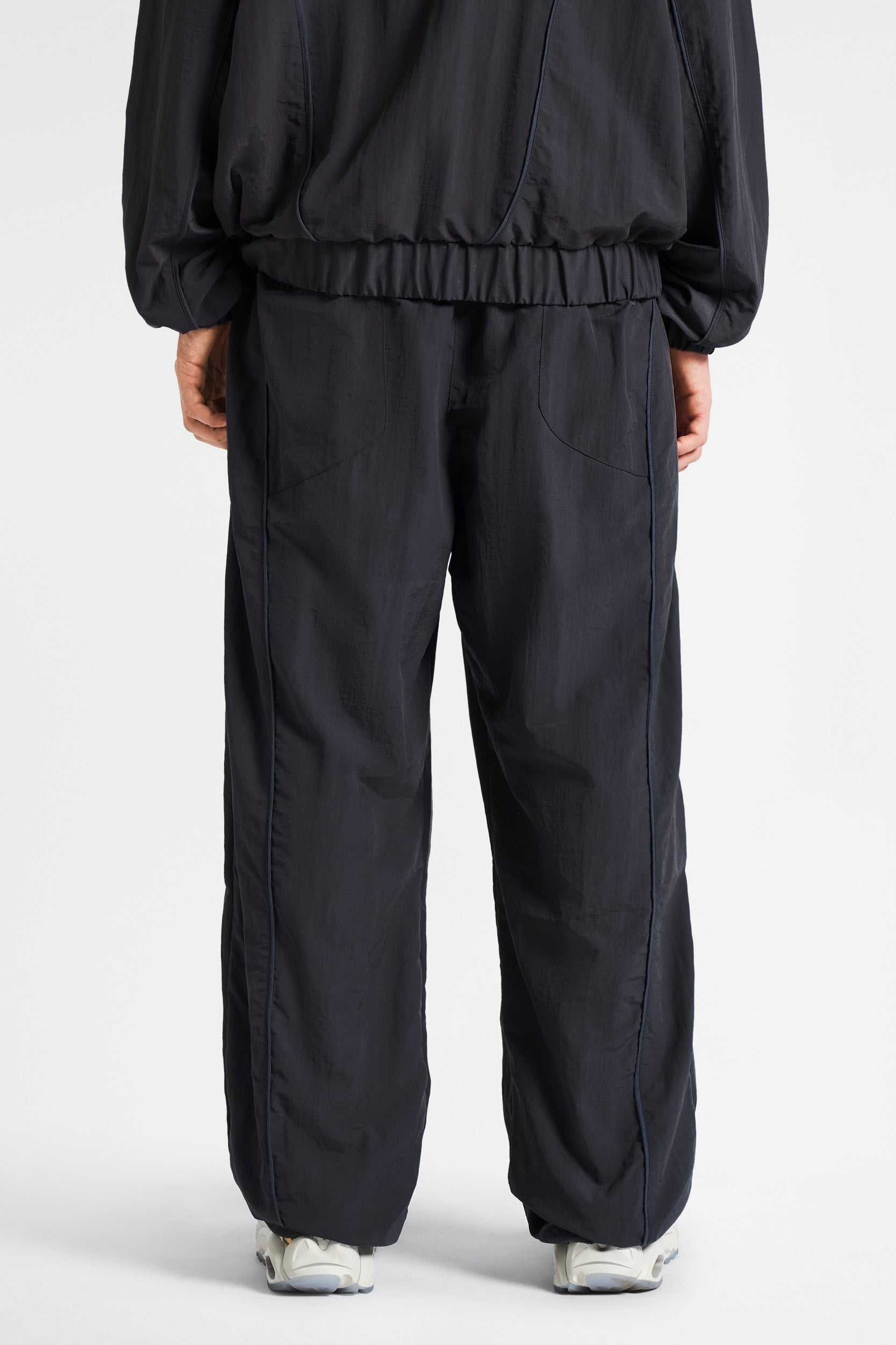 TRACK PANTS BLACK 