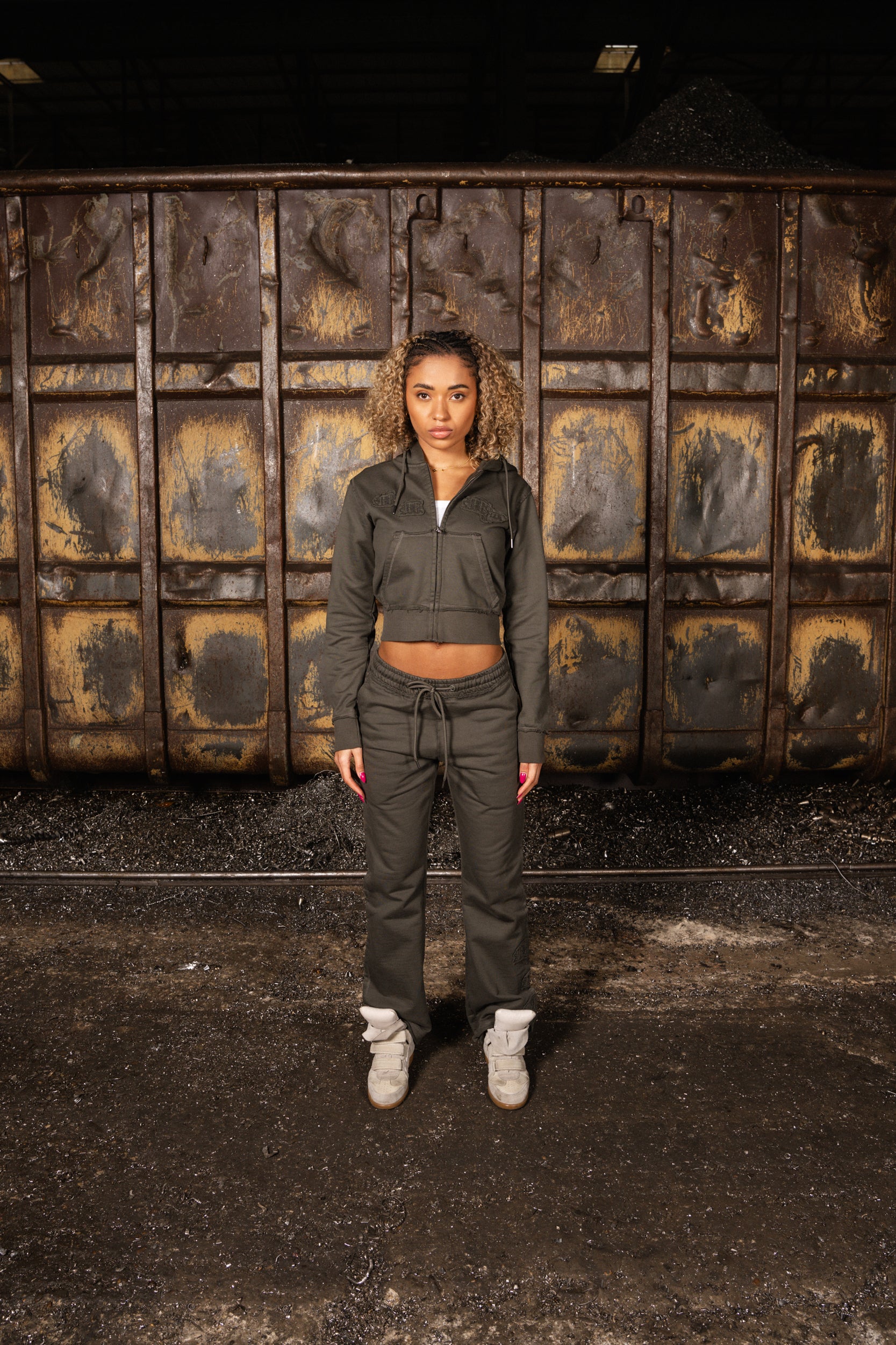 RAW EDGE GIRLS JOGGER MUD